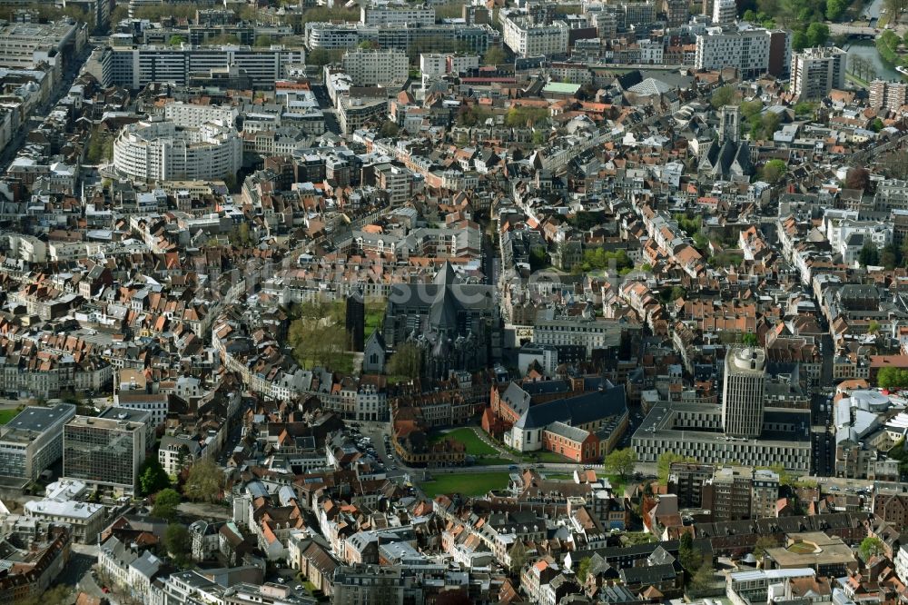 Luftbild Lille - Stadtzentrum im Innenstadtbereich in Lille in Nord-Pas-de-Calais Picardie, Frankreich