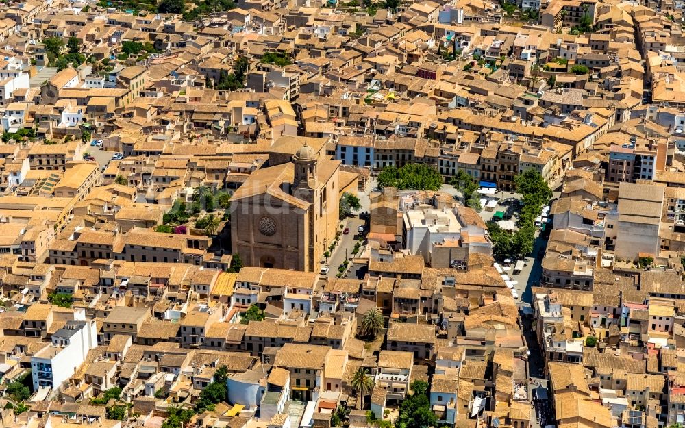 Luftbild Llucmajor - Stadtzentrum im Innenstadtbereich in Llucmajor in Balearische Insel Mallorca, Spanien