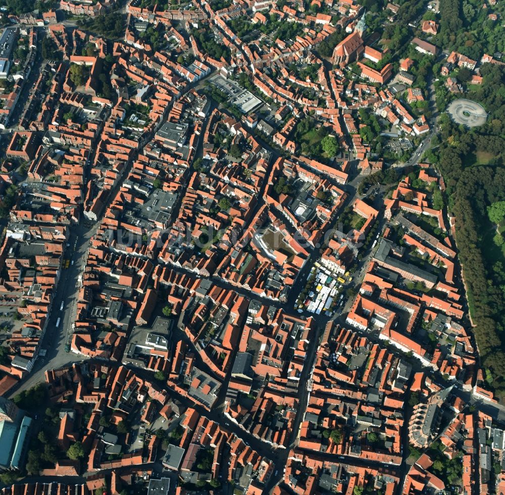 Luftbild Lüneburg - Stadtzentrum im Innenstadtbereich in Lüneburg im Bundesland Niedersachsen