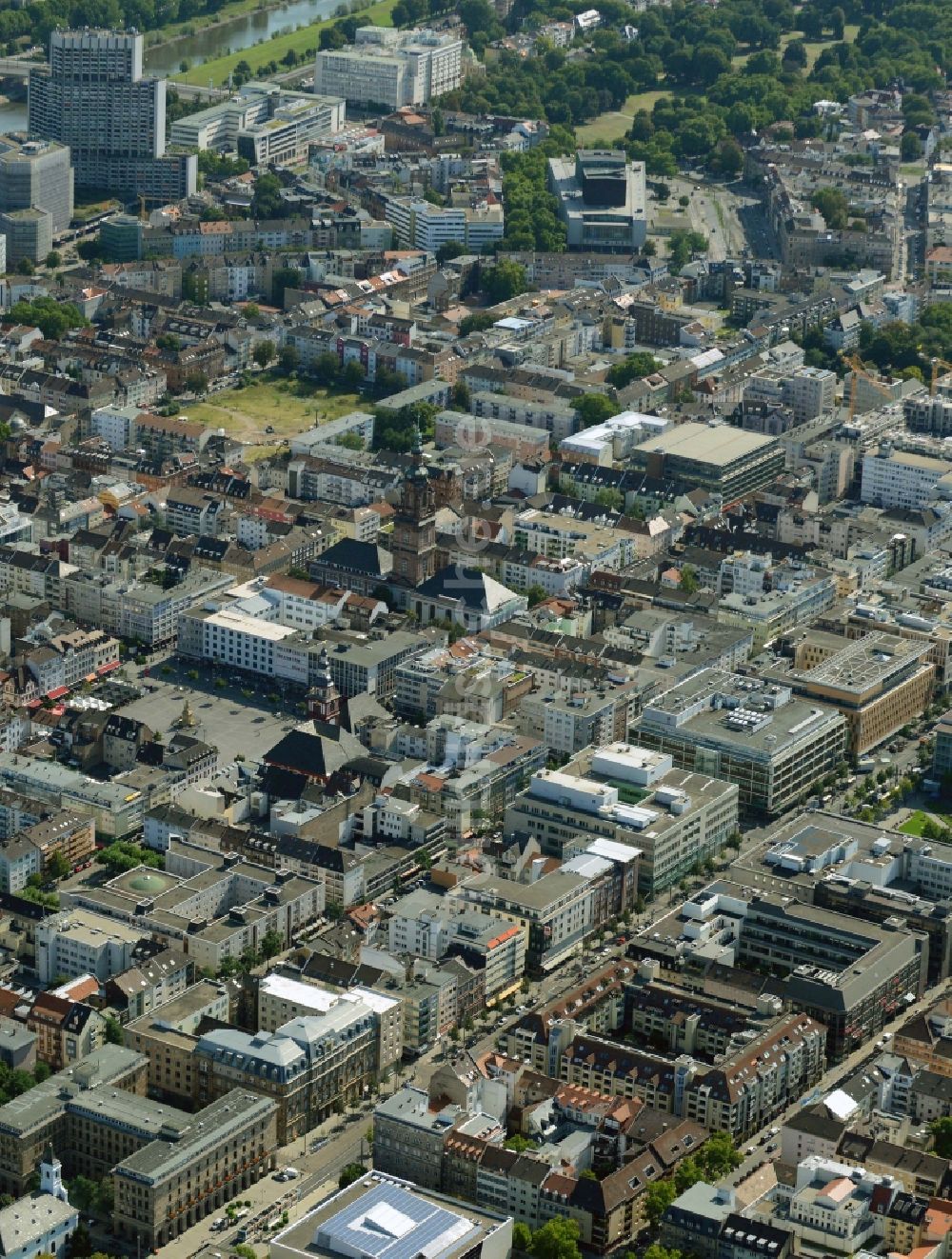 Luftaufnahme Mannheim - Stadtzentrum im Innenstadtbereich in Mannheim im Bundesland Baden-Württemberg