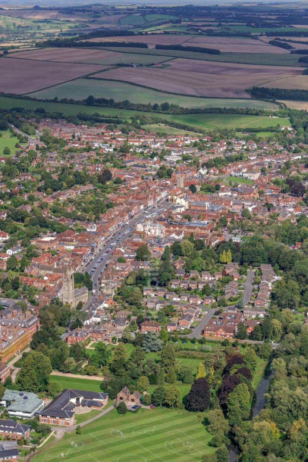 Luftaufnahme Marlborough - Stadtzentrum im Innenstadtbereich in Marlborough in Vereinigtes Königreich