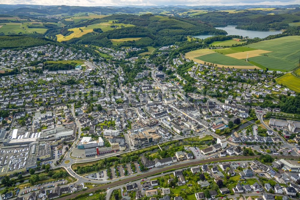 Luftaufnahme Meschede - Stadtzentrum im Innenstadtbereich in Meschede im Bundesland Nordrhein-Westfalen, Deutschland