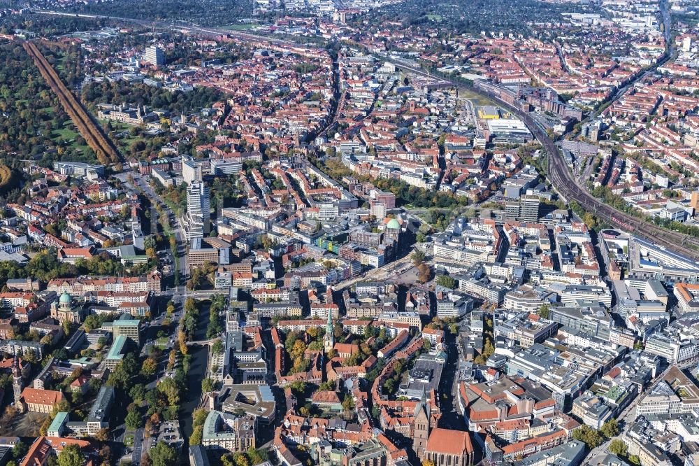 Luftbild Hannover - Stadtzentrum im Innenstadtbereich Mitte in Hannover im Bundesland Niedersachsen, Deutschland