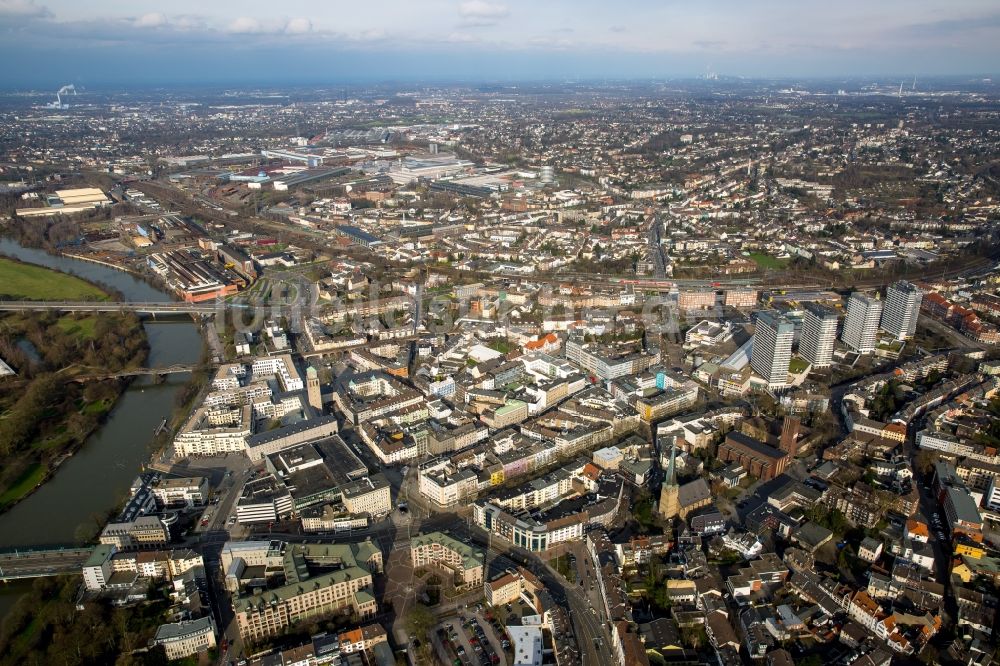 Luftaufnahme Mülheim an der Ruhr - Stadtzentrum im Innenstadtbereich in Mülheim an der Ruhr im Bundesland Nordrhein-Westfalen