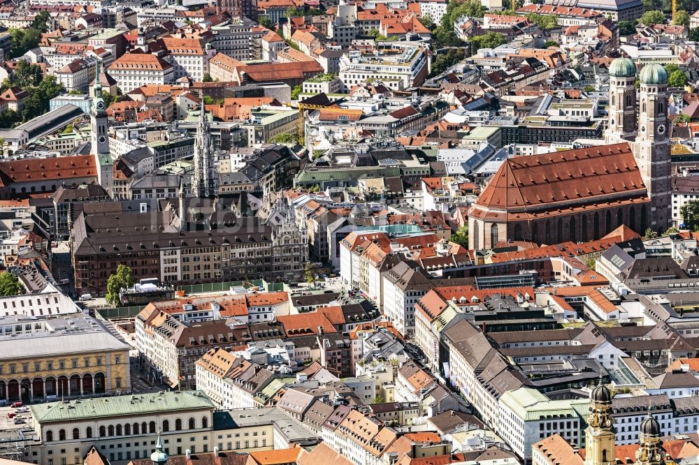 München aus der Vogelperspektive: Stadtzentrum im Innenstadtbereich in München im Bundesland Bayern, Deutschland