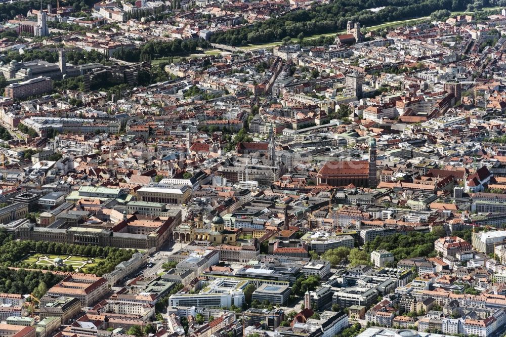 Luftbild München - Stadtzentrum im Innenstadtbereich in München im Bundesland Bayern, Deutschland