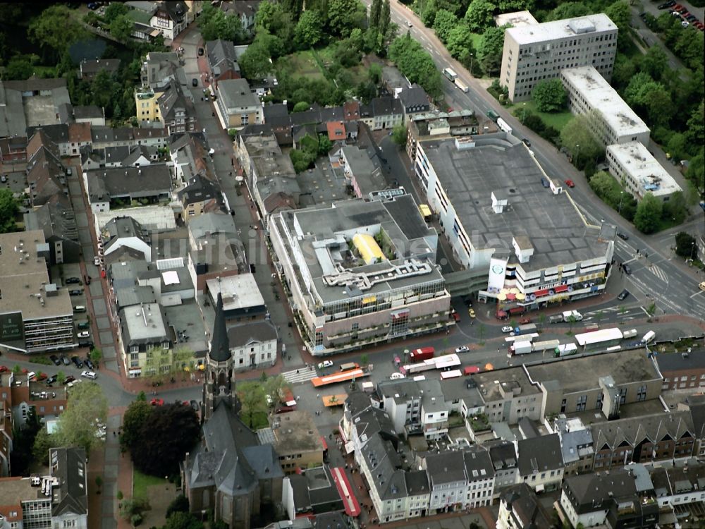 Moers von oben - Stadtzentrum im Innenstadtbereich in Moers im Bundesland Nordrhein-Westfalen