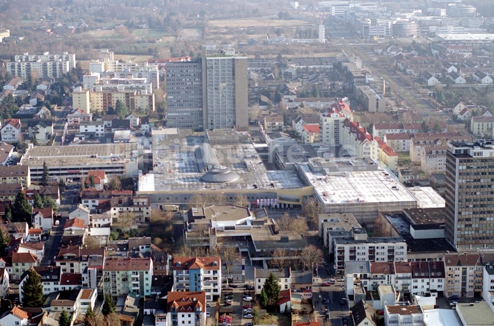 Luftbild Neu-Isenburg - Stadtzentrum im Innenstadtbereich in Neu-Isenburg im Bundesland Hessen, Deutschland