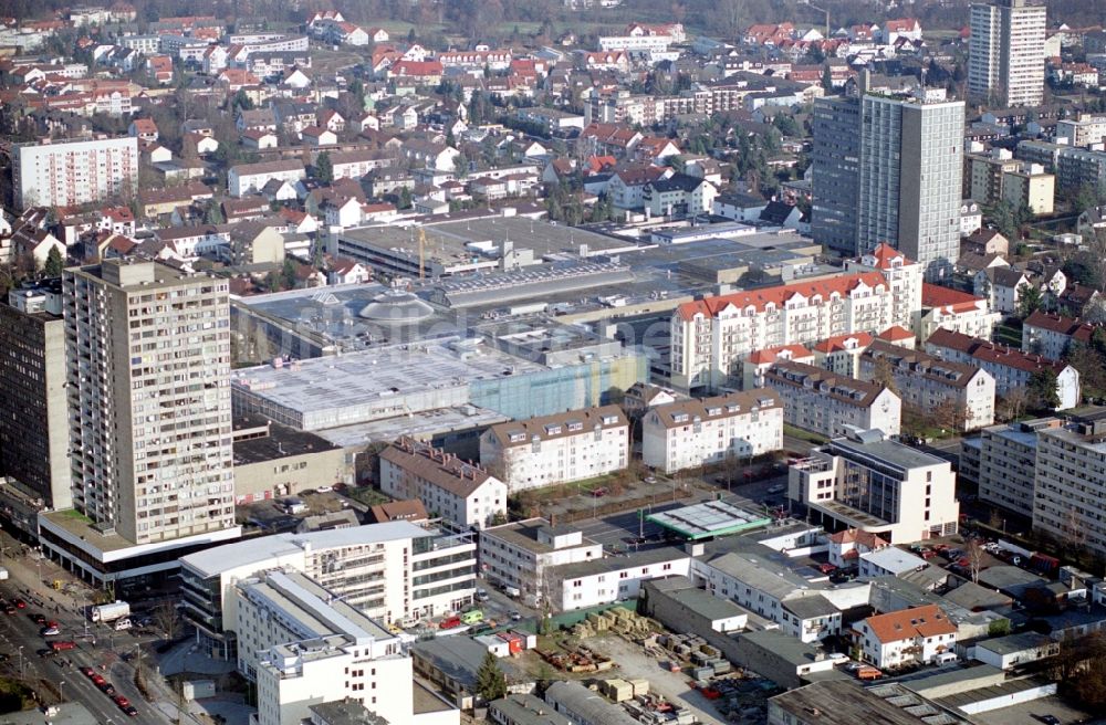 Luftaufnahme Neu-Isenburg - Stadtzentrum im Innenstadtbereich in Neu-Isenburg im Bundesland Hessen, Deutschland