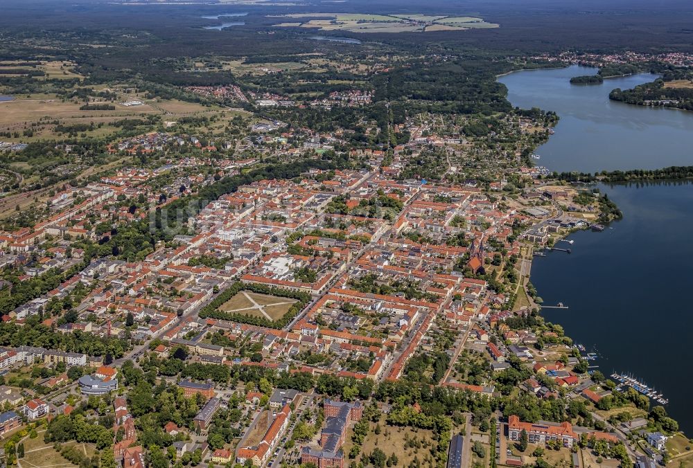 Luftbild Neuruppin - Stadtzentrum im Innenstadtbereich in Neuruppin im Bundesland Brandenburg