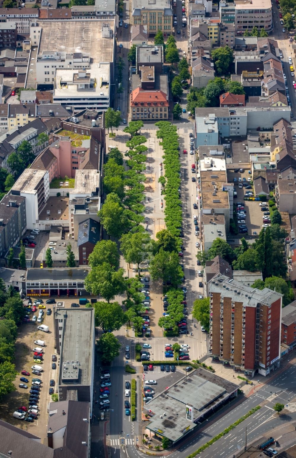 Oberhausen aus der Vogelperspektive: Stadtzentrum im Innenstadtbereich in Oberhausen im Bundesland Nordrhein-Westfalen