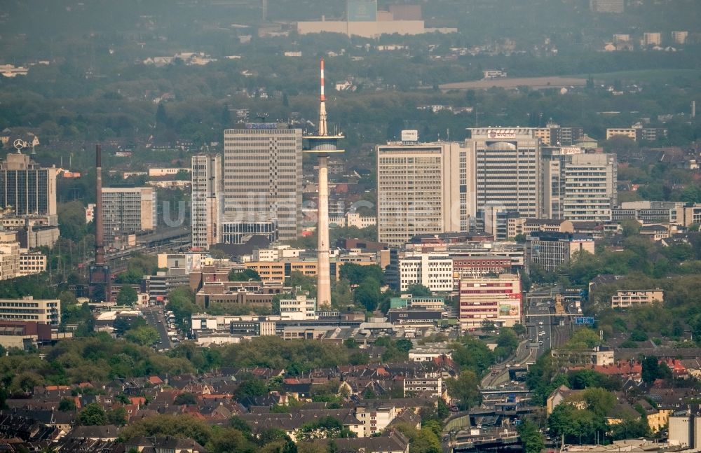 Luftaufnahme Essen - Stadtzentrum im Innenstadtbereich im Ortsteil Holsterhausen in Essen im Bundesland Nordrhein-Westfalen, Deutschland