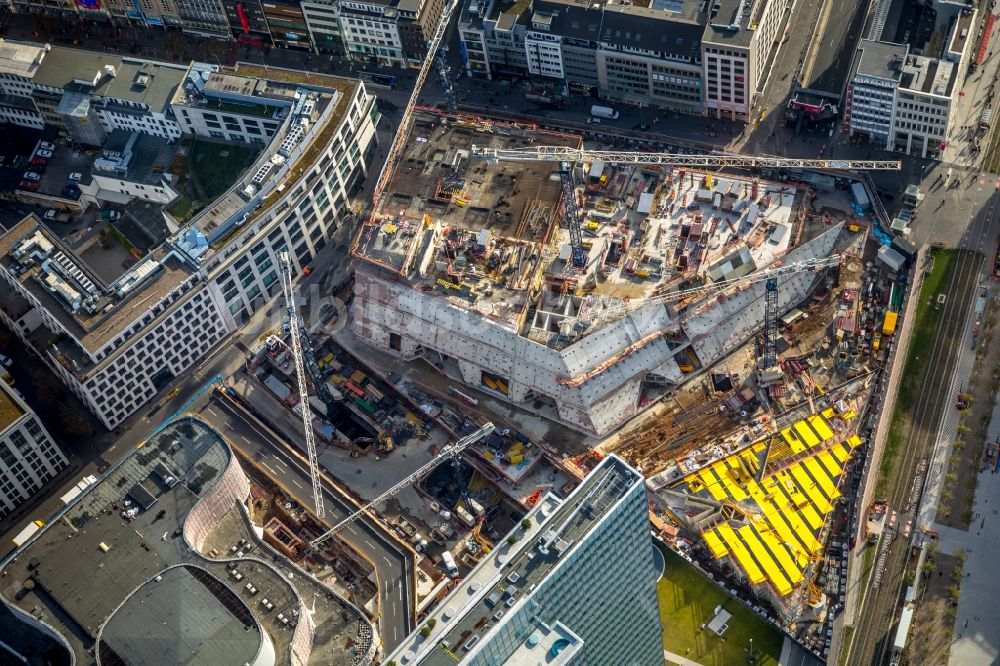 Düsseldorf von oben Stadtzentrum im Innenstadtbereich im Ortsteil