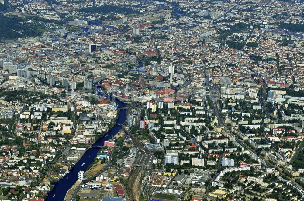 Berlin von oben - Stadtzentrum im Innenstadtbereich Ost in Berlin