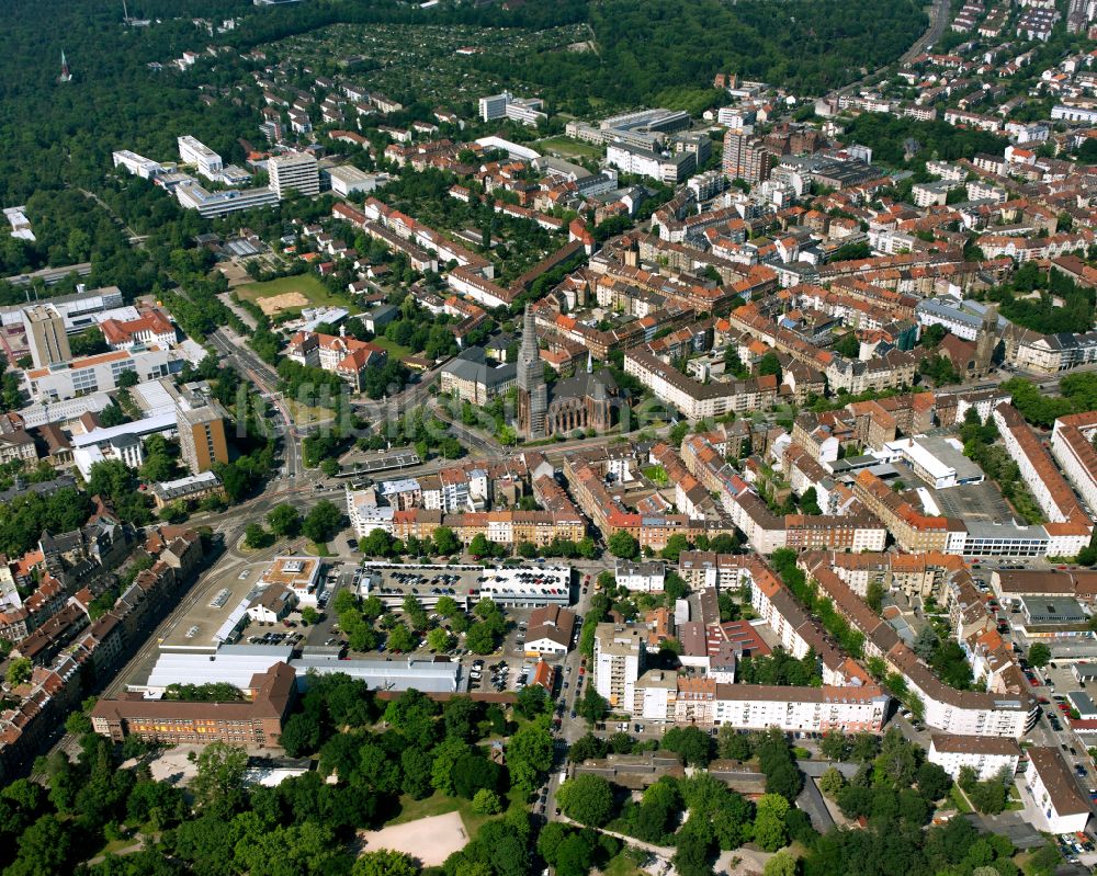 Oststadt aus der Vogelperspektive: Stadtzentrum im Innenstadtbereich in Oststadt im Bundesland Baden-Württemberg, Deutschland