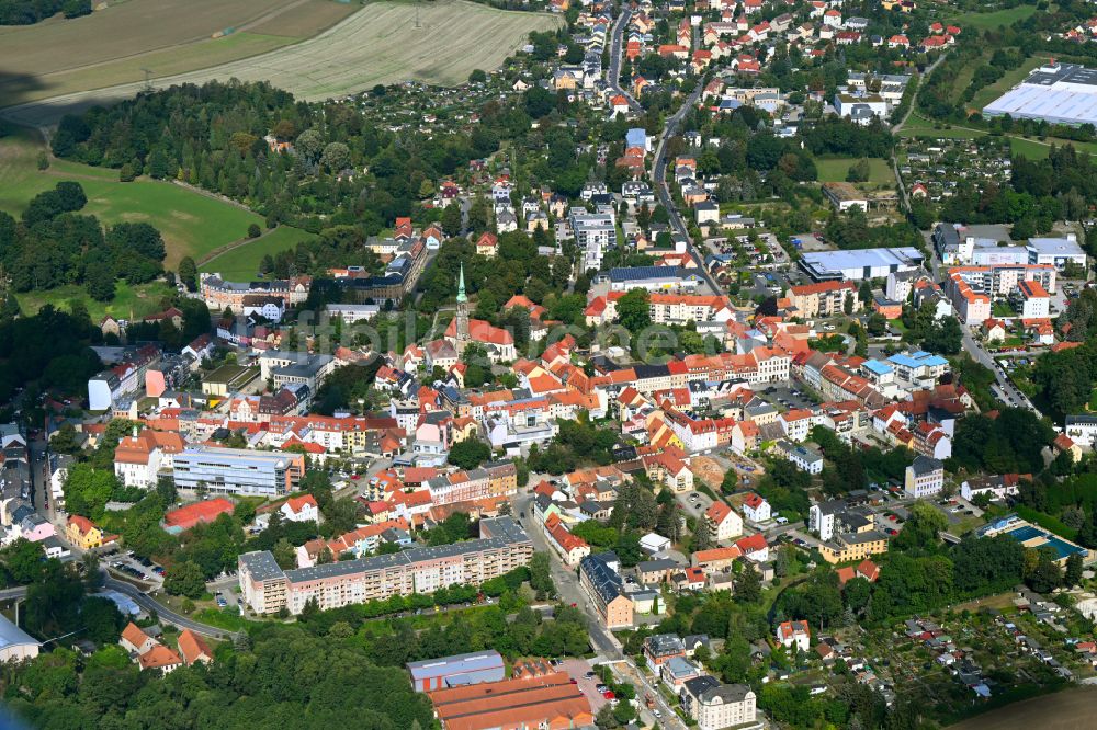 Radeberg von oben - Stadtzentrum im Innenstadtbereich in Radeberg im Bundesland Sachsen, Deutschland