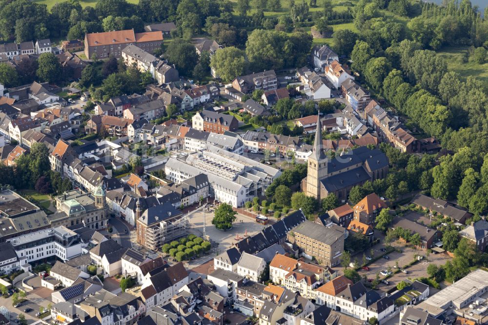 Luftbild Rheinberg - Stadtzentrum im Innenstadtbereich in Rheinberg im Bundesland Nordrhein-Westfalen, Deutschland