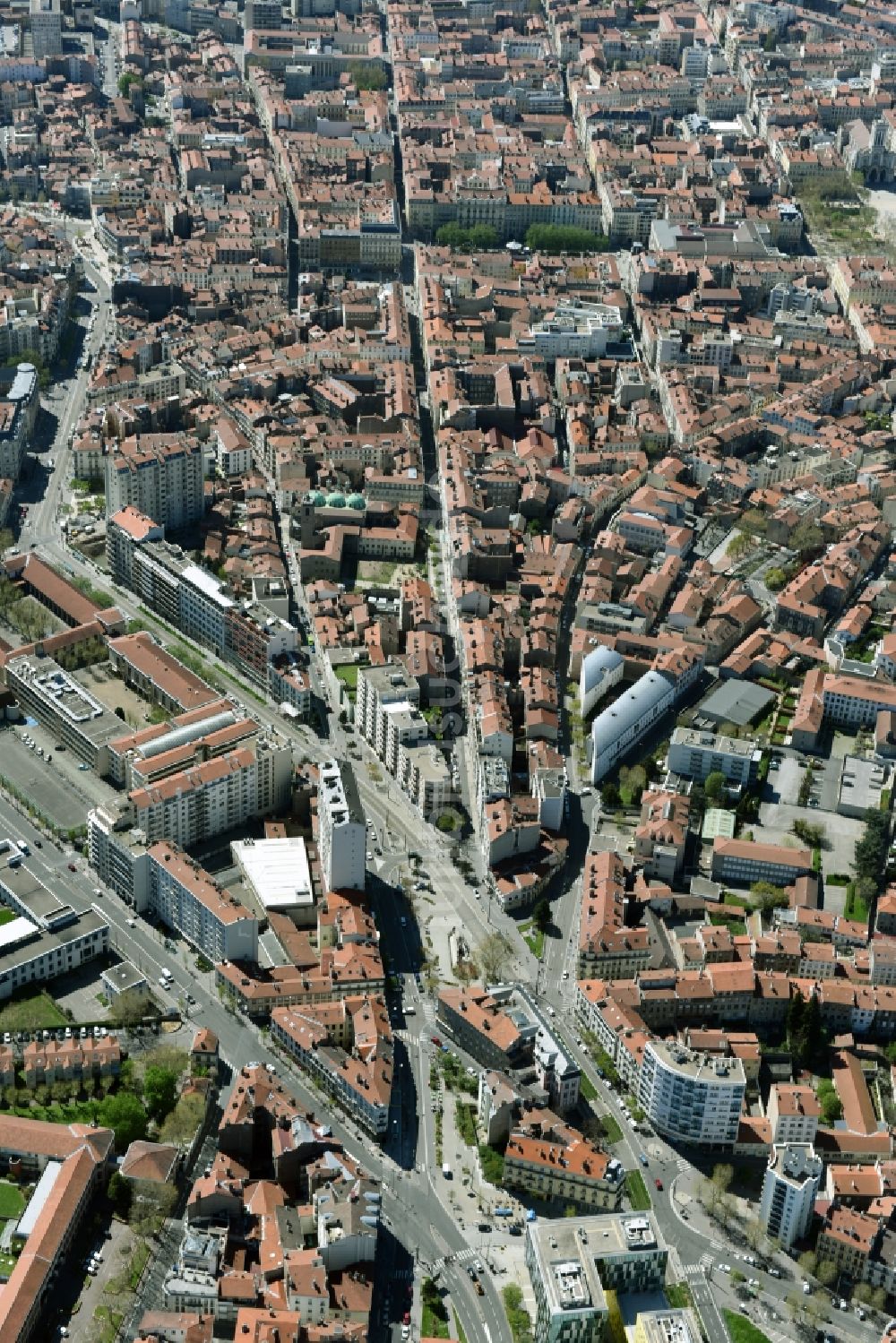 Saint-Etienne aus der Vogelperspektive: Stadtzentrum im Innenstadtbereich in Saint-Etienne in Auvergne Rhone-Alpes, Frankreich