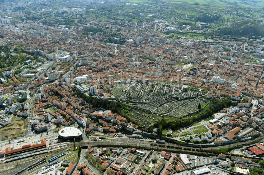 Saint-Etienne aus der Vogelperspektive: Stadtzentrum im Innenstadtbereich in Saint-Etienne in Auvergne Rhone-Alpes, Frankreich