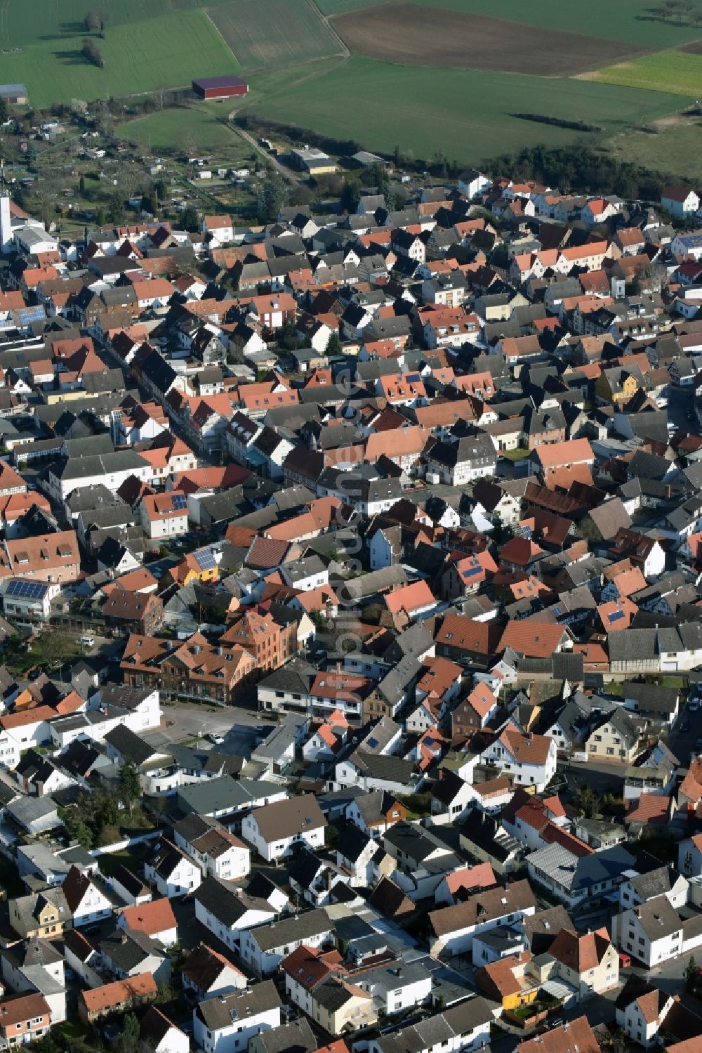 Luftaufnahme Schaafheim - Stadtzentrum im Innenstadtbereich in Schaafheim im Bundesland Hessen