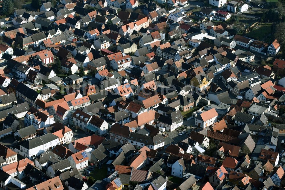 Schaafheim aus der Vogelperspektive: Stadtzentrum im Innenstadtbereich in Schaafheim im Bundesland Hessen