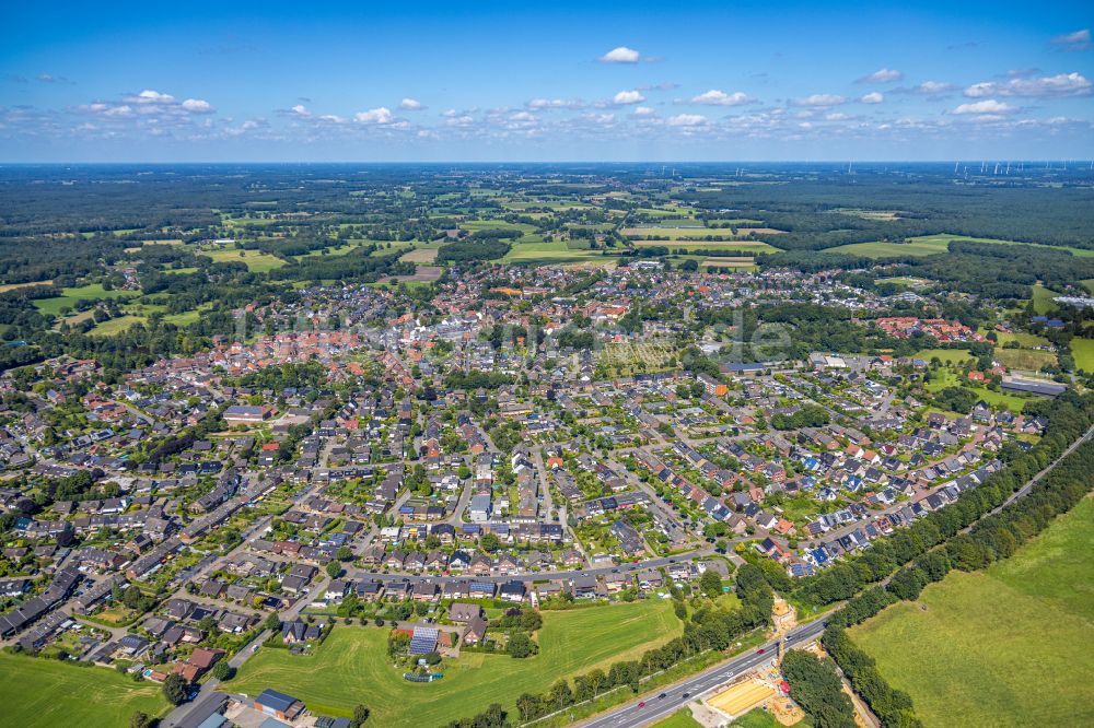 Luftaufnahme Schermbeck - Stadtzentrum im Innenstadtbereich in Schermbeck im Bundesland Nordrhein-Westfalen, Deutschland