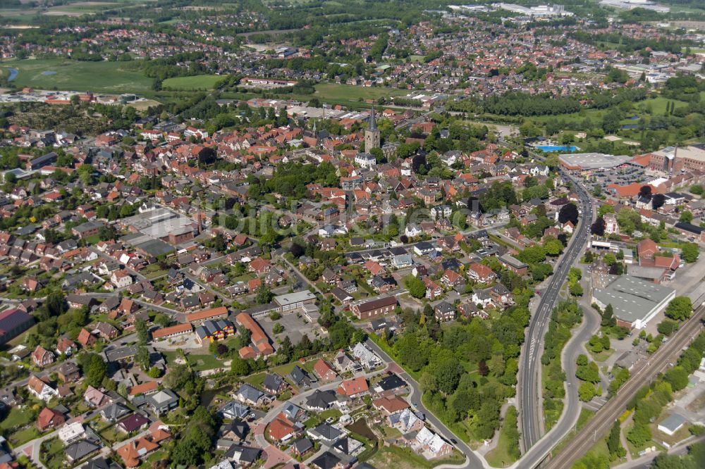 Schüttorf aus der Vogelperspektive: Stadtzentrum im Innenstadtbereich in Schüttorf im Bundesland Niedersachsen, Deutschland