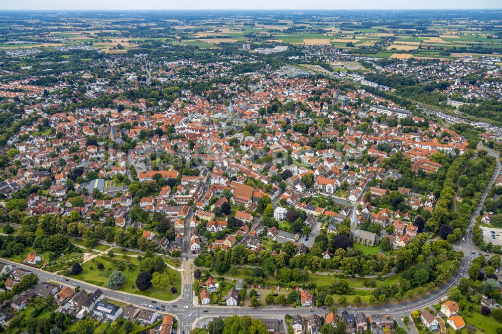 Soest von oben - Stadtzentrum im Innenstadtbereich in Soest im Bundesland Nordrhein-Westfalen, Deutschland