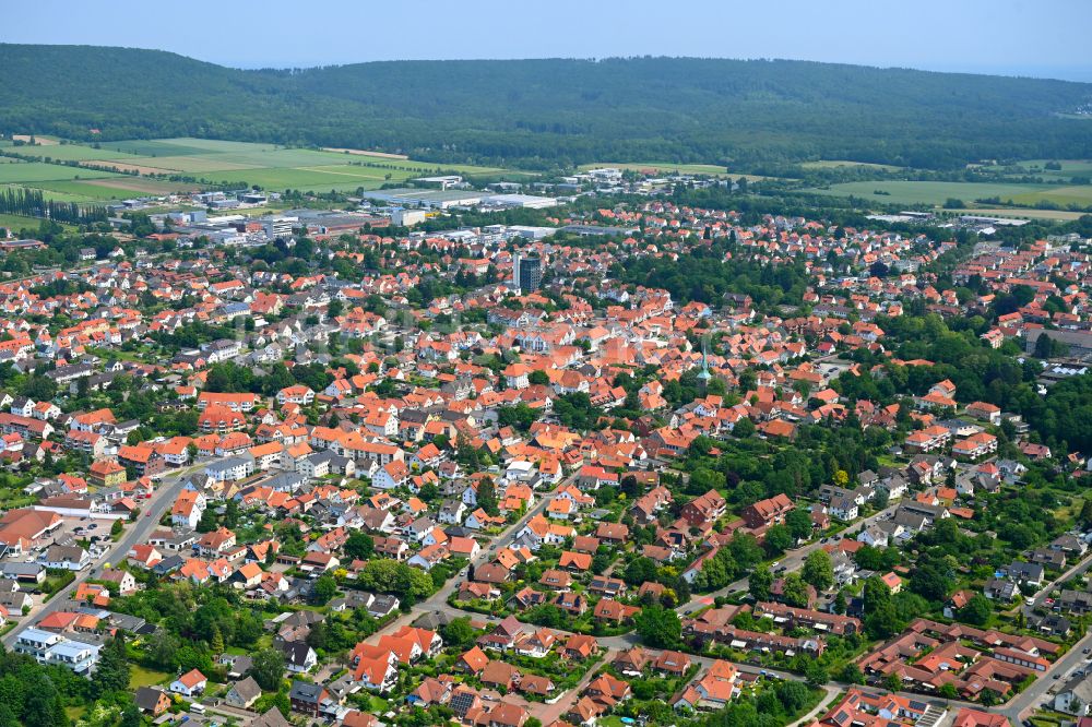 Springe von oben - Stadtzentrum im Innenstadtbereich in Springe im Bundesland Niedersachsen, Deutschland