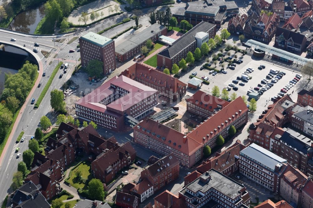 Stade aus der Vogelperspektive: Stadtzentrum im Innenstadtbereich in Stade im Bundesland Niedersachsen