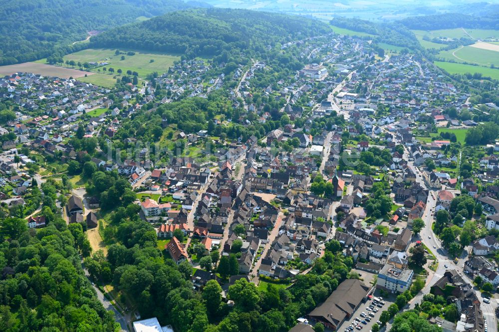 Stadtoldendorf aus der Vogelperspektive: Stadtzentrum im Innenstadtbereich in Stadtoldendorf im Bundesland Niedersachsen, Deutschland