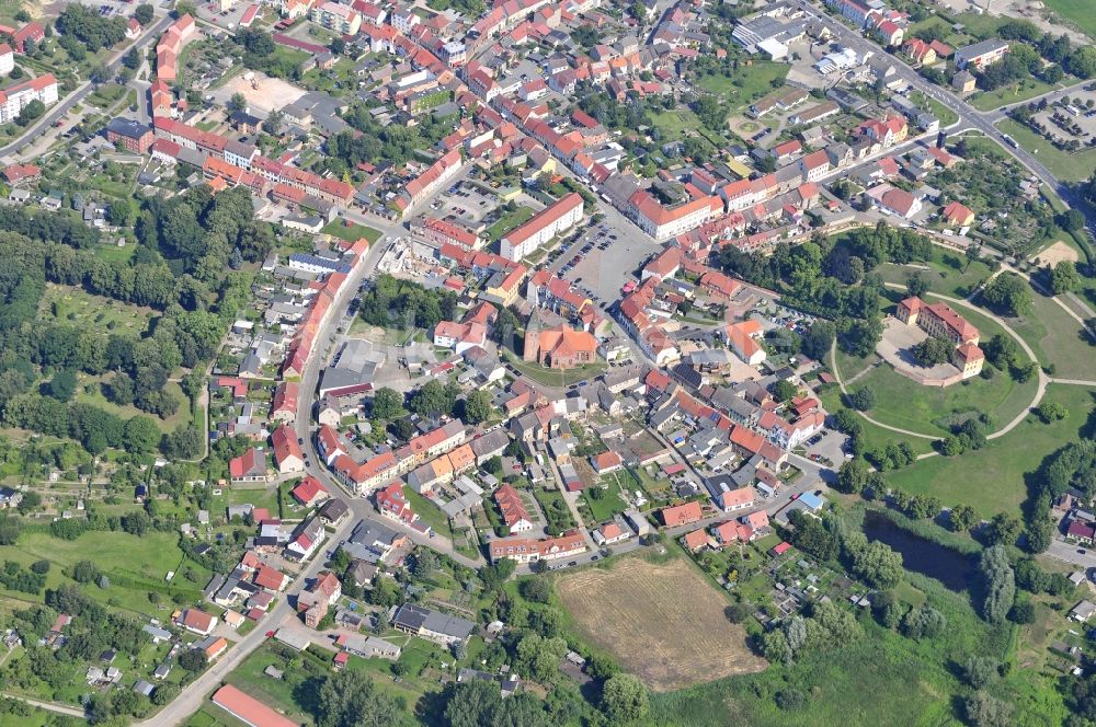 Luftaufnahme Stavenhagen - Stadtzentrum im Innenstadtbereich in Stavenhagen im Bundesland Mecklenburg-Vorpommern