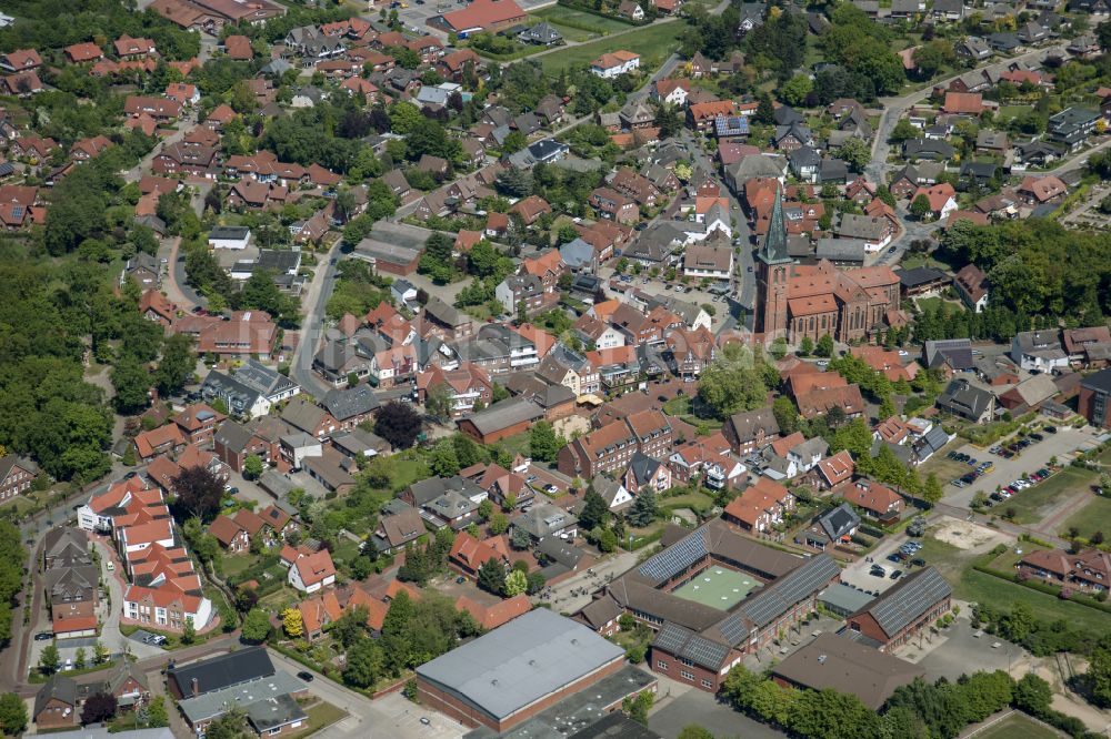 Steinfeld (Oldenburg) von oben - Stadtzentrum im Innenstadtbereich in Steinfeld (Oldenburg) im Bundesland Niedersachsen, Deutschland