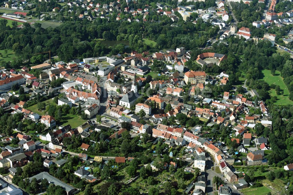 Taucha von oben - Stadtzentrum im Innenstadtbereich in Taucha im Bundesland Sachsen, Deutschland