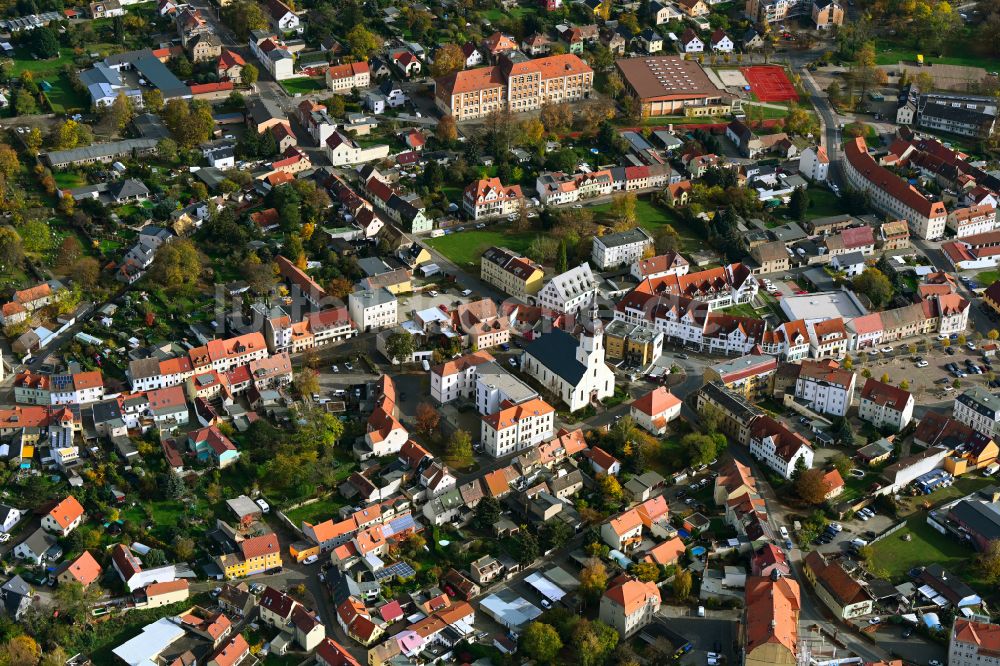 Taucha von oben - Stadtzentrum im Innenstadtbereich in Taucha im Bundesland Sachsen, Deutschland