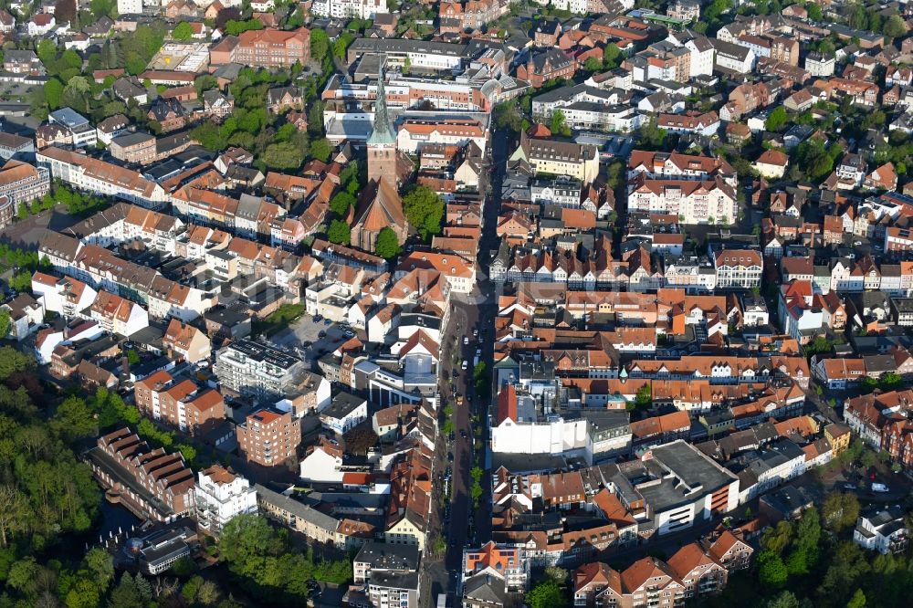 Uelzen Von Oben Stadtzentrum Im Innenstadtbereich In Uelzen Im Bundesland Niedersachsen Deutschland