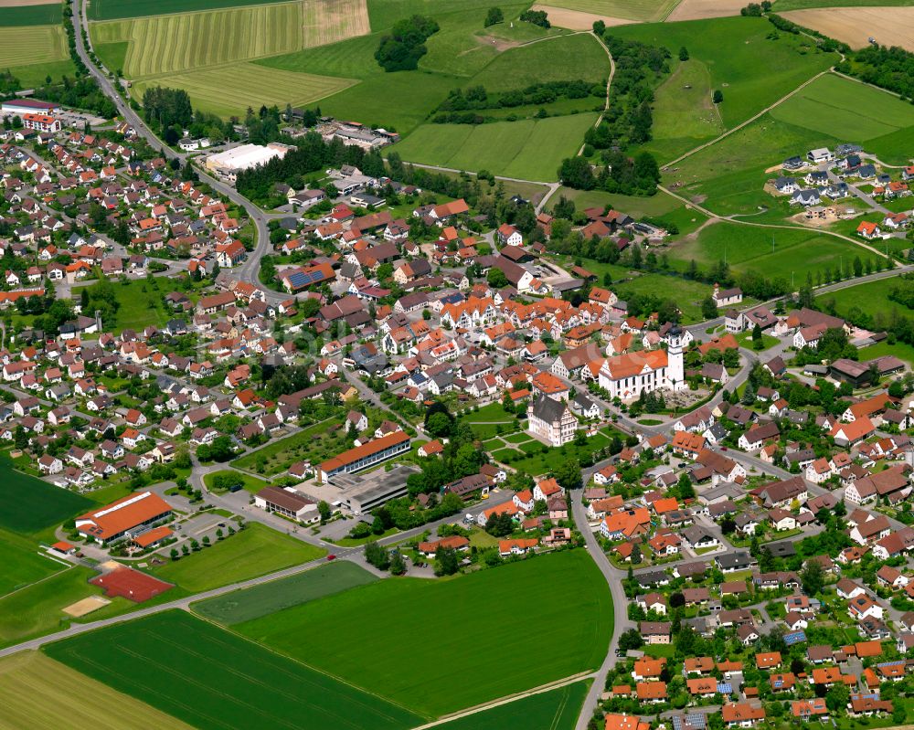 Luftaufnahme Ummendorf - Stadtzentrum im Innenstadtbereich in Ummendorf im Bundesland Baden-Württemberg, Deutschland