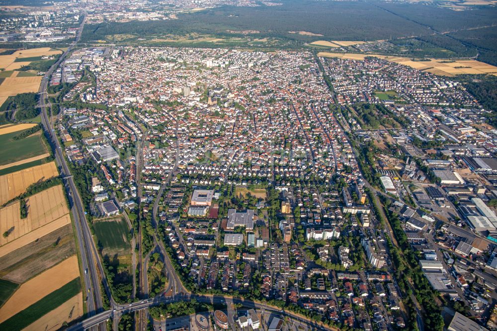 Luftaufnahme Viernheim - Stadtzentrum im Innenstadtbereich in Viernheim im Bundesland Hessen, Deutschland