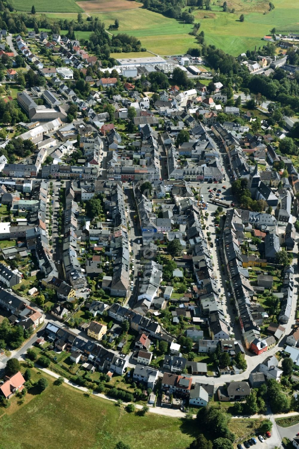 Weißenstadt aus der Vogelperspektive: Stadtzentrum im Innenstadtbereich in Weißenstadt im Bundesland Bayern