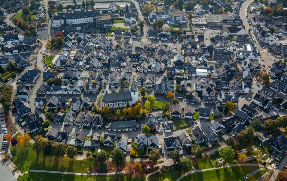 Luftbild Winterberg - Stadtzentrum im Innenstadtbereich in Winterberg im Bundesland Nordrhein-Westfalen