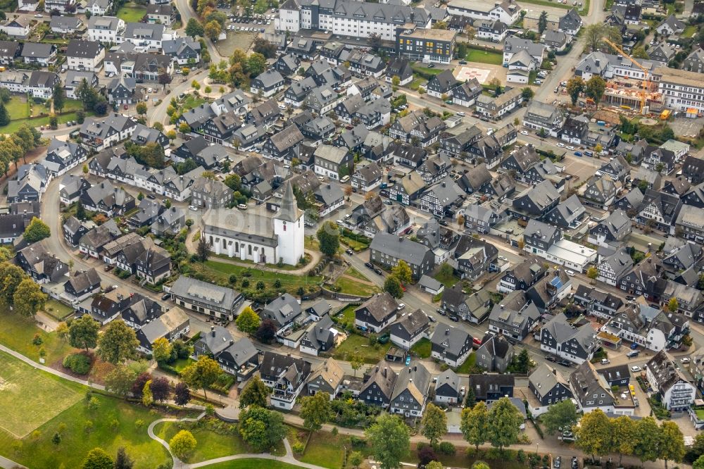 Luftbild Winterberg - Stadtzentrum im Innenstadtbereich in Winterberg im Bundesland Nordrhein-Westfalen