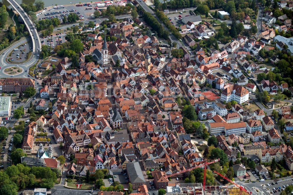 Wombach von oben - Stadtzentrum im Innenstadtbereich in Wombach im Bundesland Bayern, Deutschland