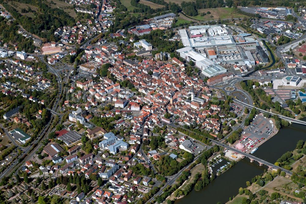 Wombach von oben - Stadtzentrum im Innenstadtbereich in Wombach im Bundesland Bayern, Deutschland