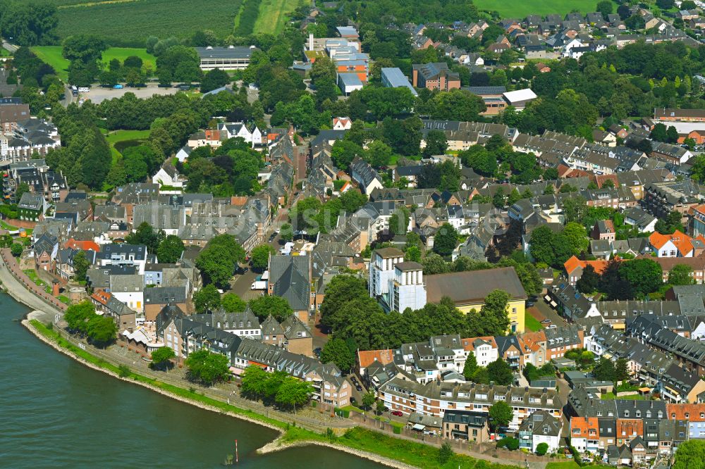 Xanten aus der Vogelperspektive: Stadtzentrum im Innenstadtbereich in Xanten im Bundesland Nordrhein-Westfalen, Deutschland