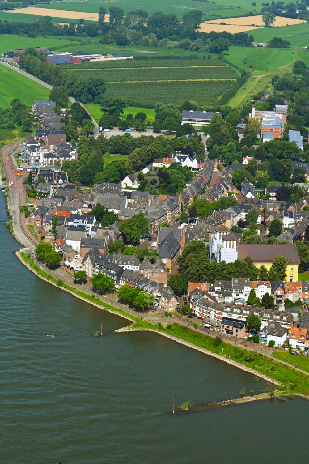 Luftaufnahme Xanten - Stadtzentrum im Innenstadtbereich in Xanten im Bundesland Nordrhein-Westfalen, Deutschland