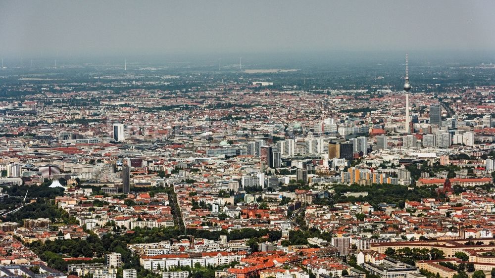 Luftbild Berlin - Stadtzentrum im Innenstadtbereich Zentrum Ost in Berlin