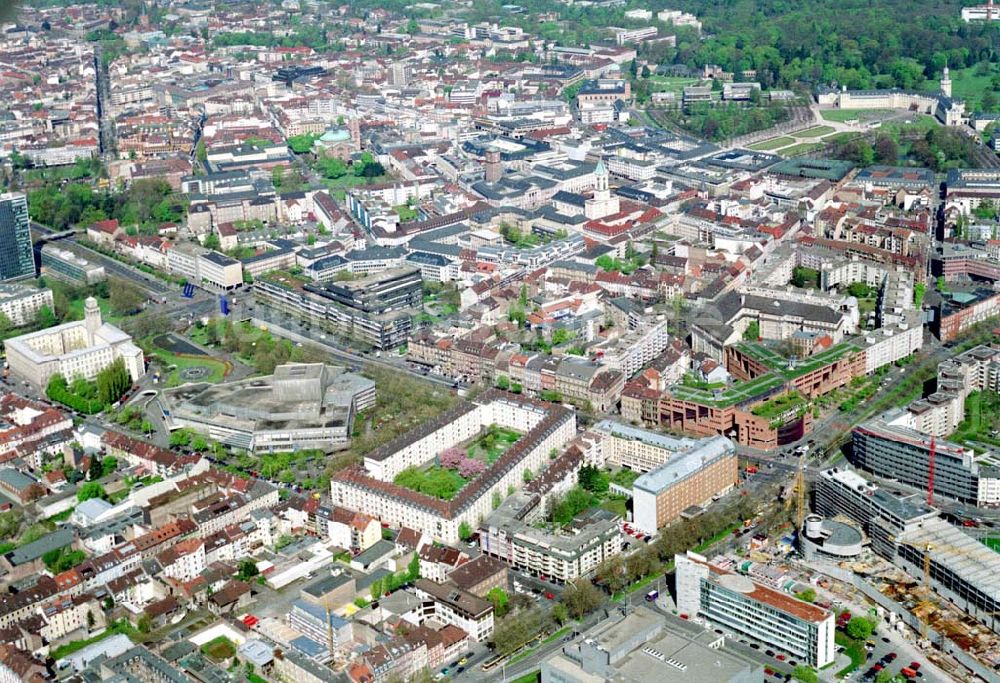 Luftaufnahme Karlsruhe - Stadtzentrum von Karlsruhe.