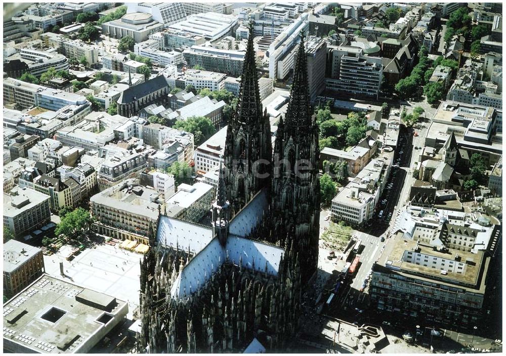 Köln aus der Vogelperspektive: Stadtzentrum Köln mit dem Dom.