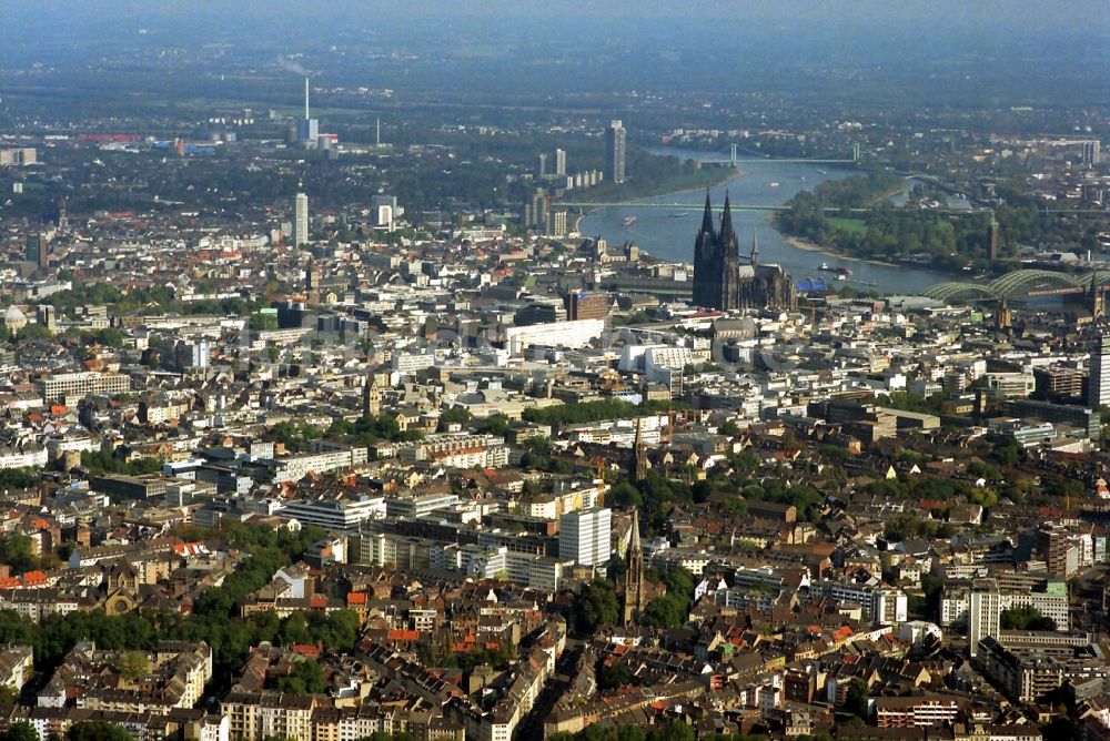 Luftaufnahme Köln - Stadtzentrum von Köln im Bundesland Nordrhein-Westfalen