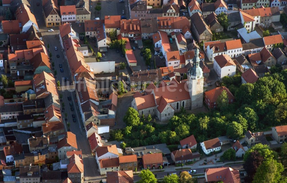 Luftaufnahme Belzig - Stadtzentrum der Kreisstadt Bad Belzig im Bundesland Brandenburg